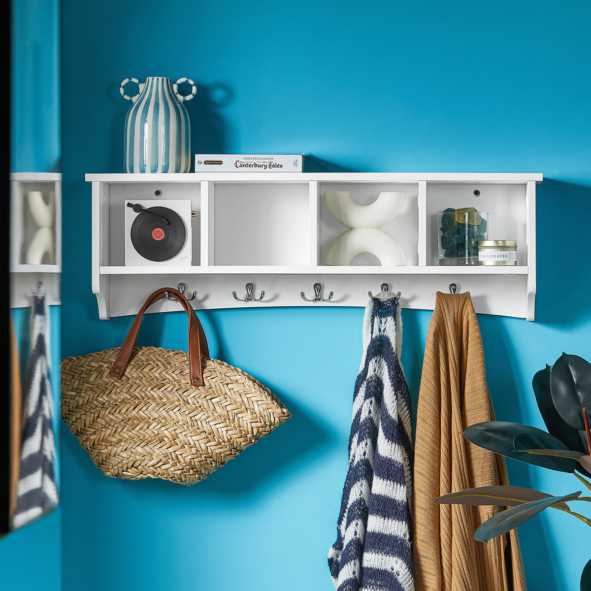 SoBuy FRG48-L-W Portemanteau Étagère Murale Porte-Manteau Salle de Bain Meuble d’Entrée avec 4 Compartiments de Rangement Et 5 Crochets Blanc