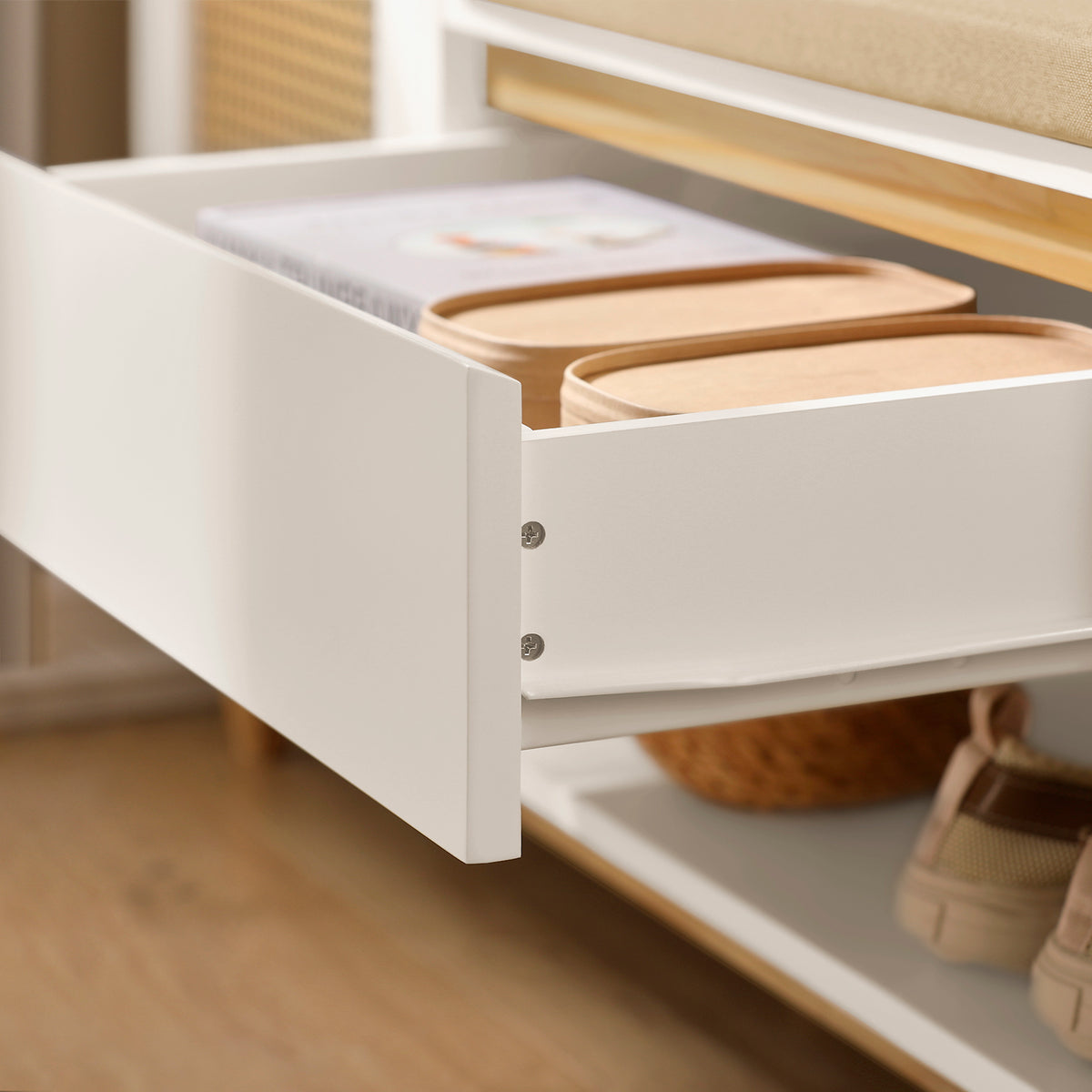 Banc à chaussures SoBuy FSR128-W – détail du tiroir coulissant