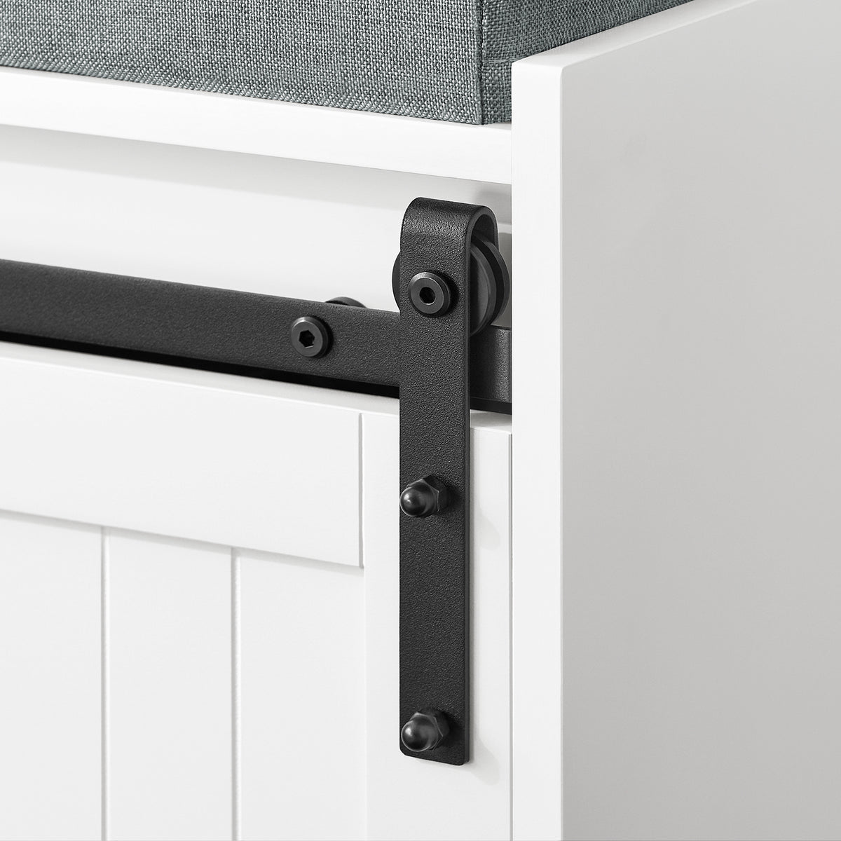 SoBuy FSR133-K-W Banc à Chaussures avec Coussin Rembourré, Porte de Grange Coulissante, 6 Compartiments Réglables, Charge 200 kg – 90x35x46 cm, Blanc