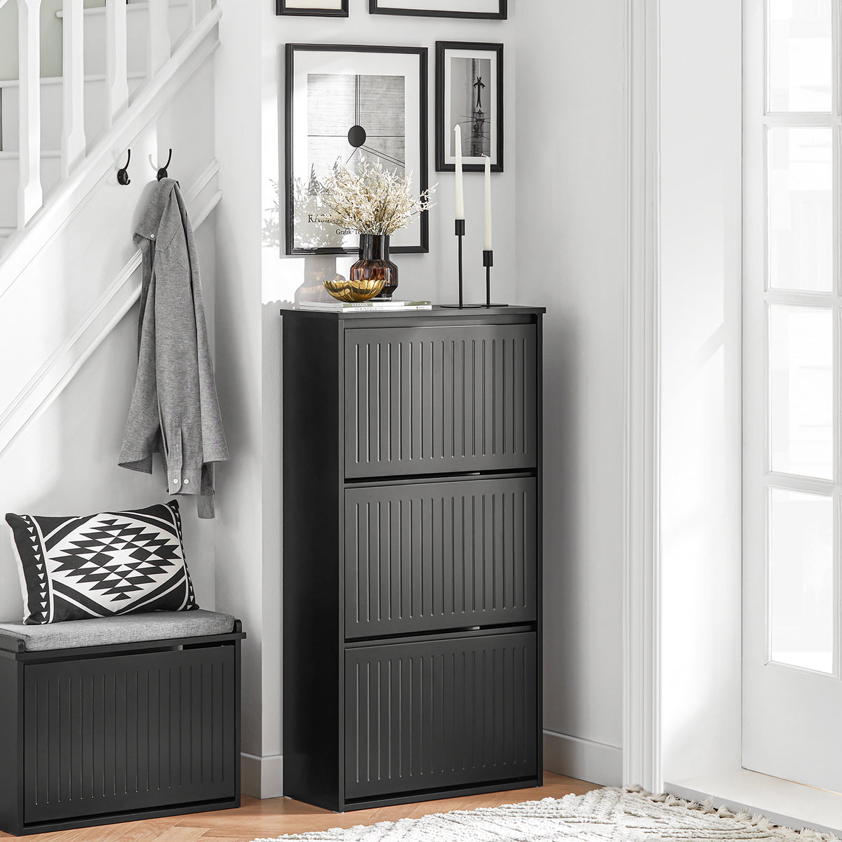 SoBuy FSR165-H-SCH Meuble à Chaussures à Abattants 3 Niveaux – Rangement Discret pour Entrée – 61x26x120 cm Noir