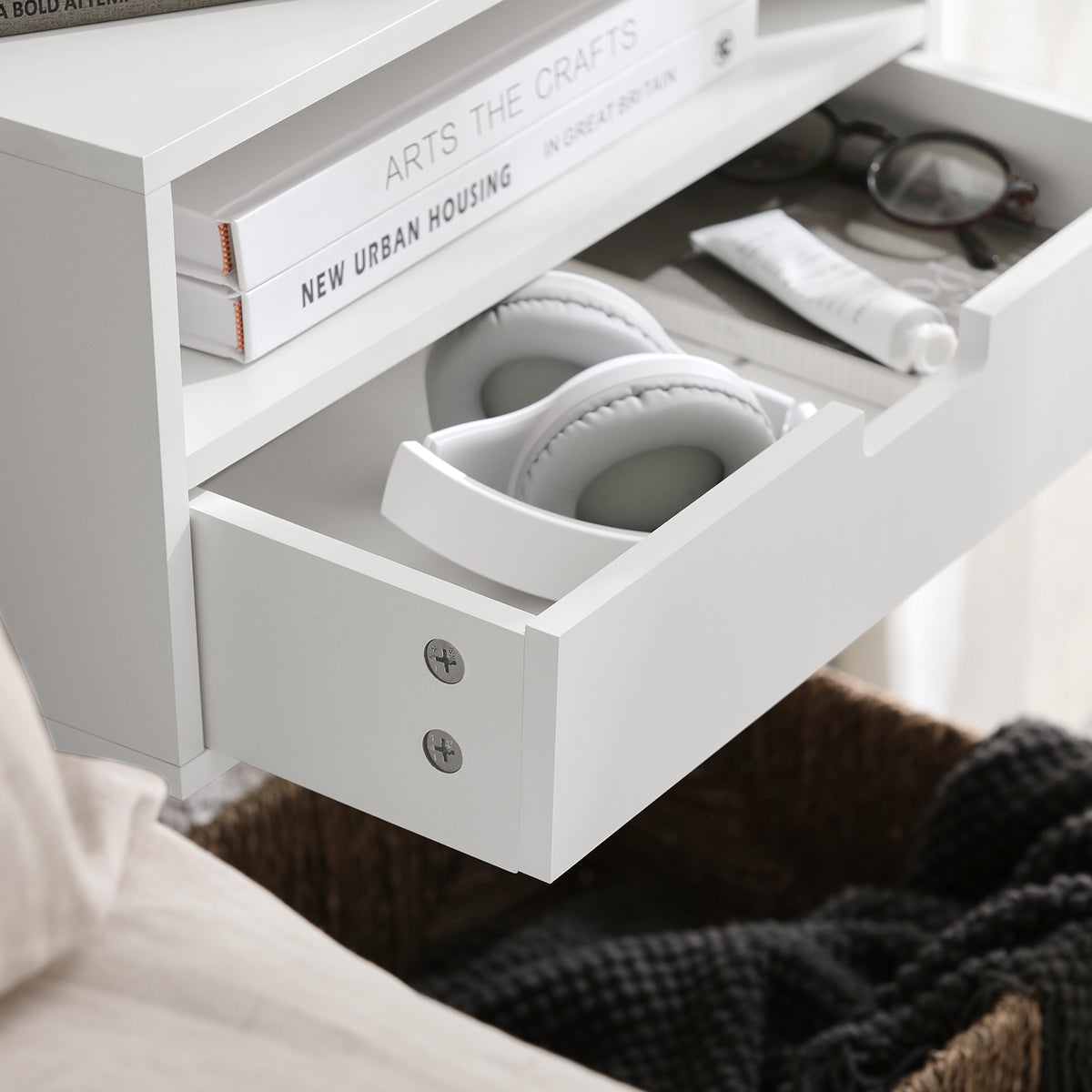 SoBuy NKD03-W Table de Chevet Murale, Table de Nuit Flottante avec Tiroir et Plateau, Étagère Murale pour Chambre à Coucher, L 45 x P 25 x H 22 cm, Blanc