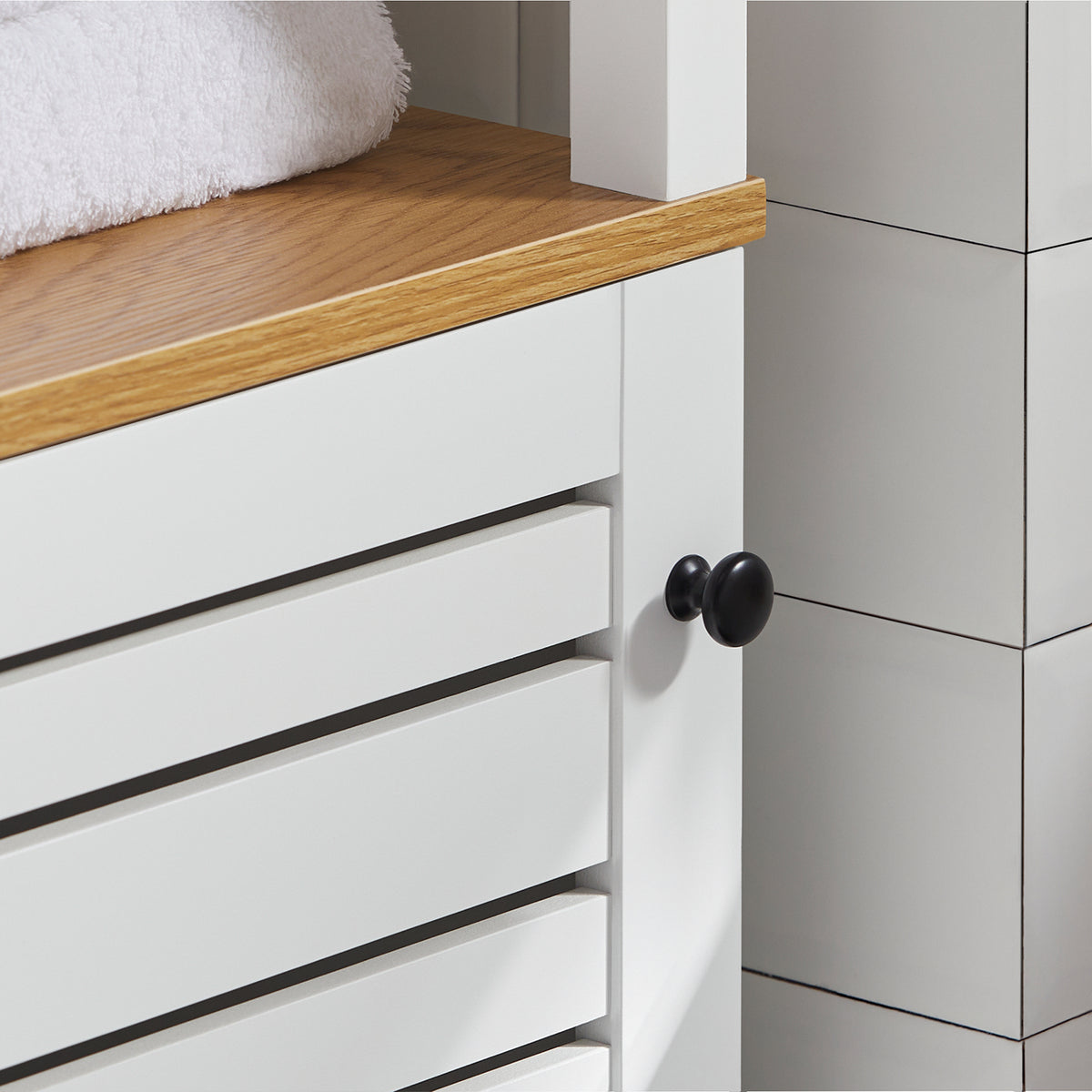 SoBuy BZR43-W Colonne Salle de Bain avec Porte à Lames, Gain de Place, pour Salle de Bain et WC, Rangement Optimisé, Compact – L40×P30×H160 cm, Bois, Blanc