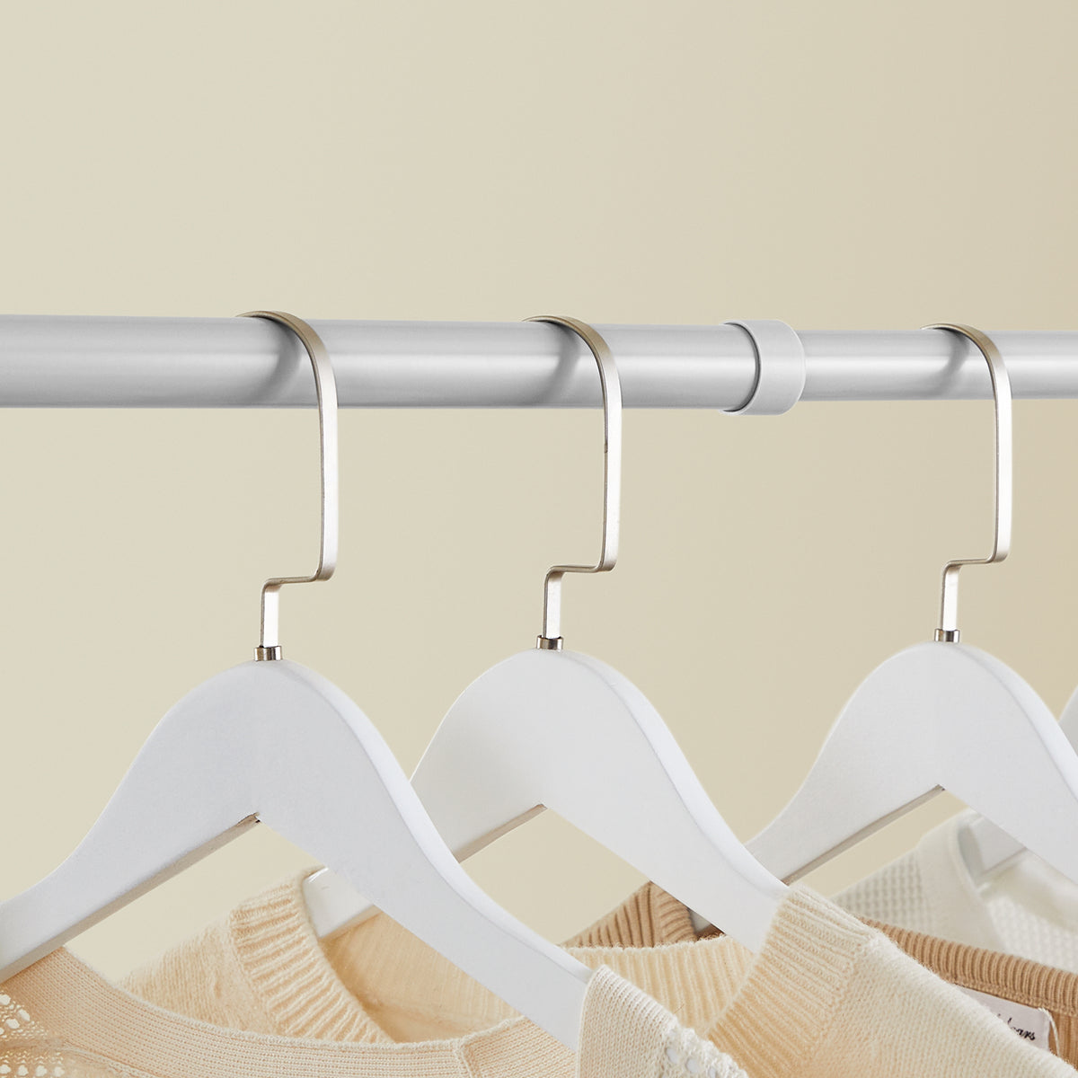 SoBuy KLS03-II-HG Portant à vêtements télescopique robuste – Penderie ouverte réglable avec tringles pour chambre/dressing, Gris