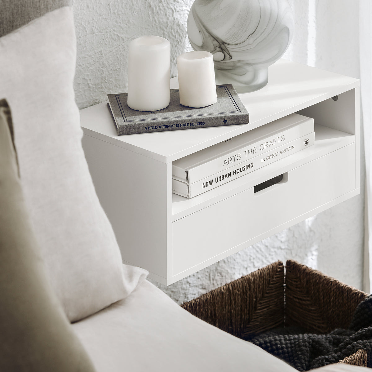 SoBuy NKD03-W Table de Chevet Murale, Table de Nuit Flottante avec Tiroir et Plateau, Étagère Murale pour Chambre à Coucher, L 45 x P 25 x H 22 cm, Blanc