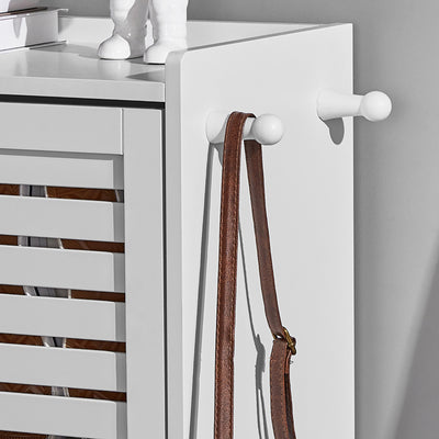 SoBuy FSR108-W Armoire à Chaussures 3 Abattants avec 2 Crochets et Porte-Manteau – 55×30×112 cm, 45 kg, MDF + Bambou, Blanc
