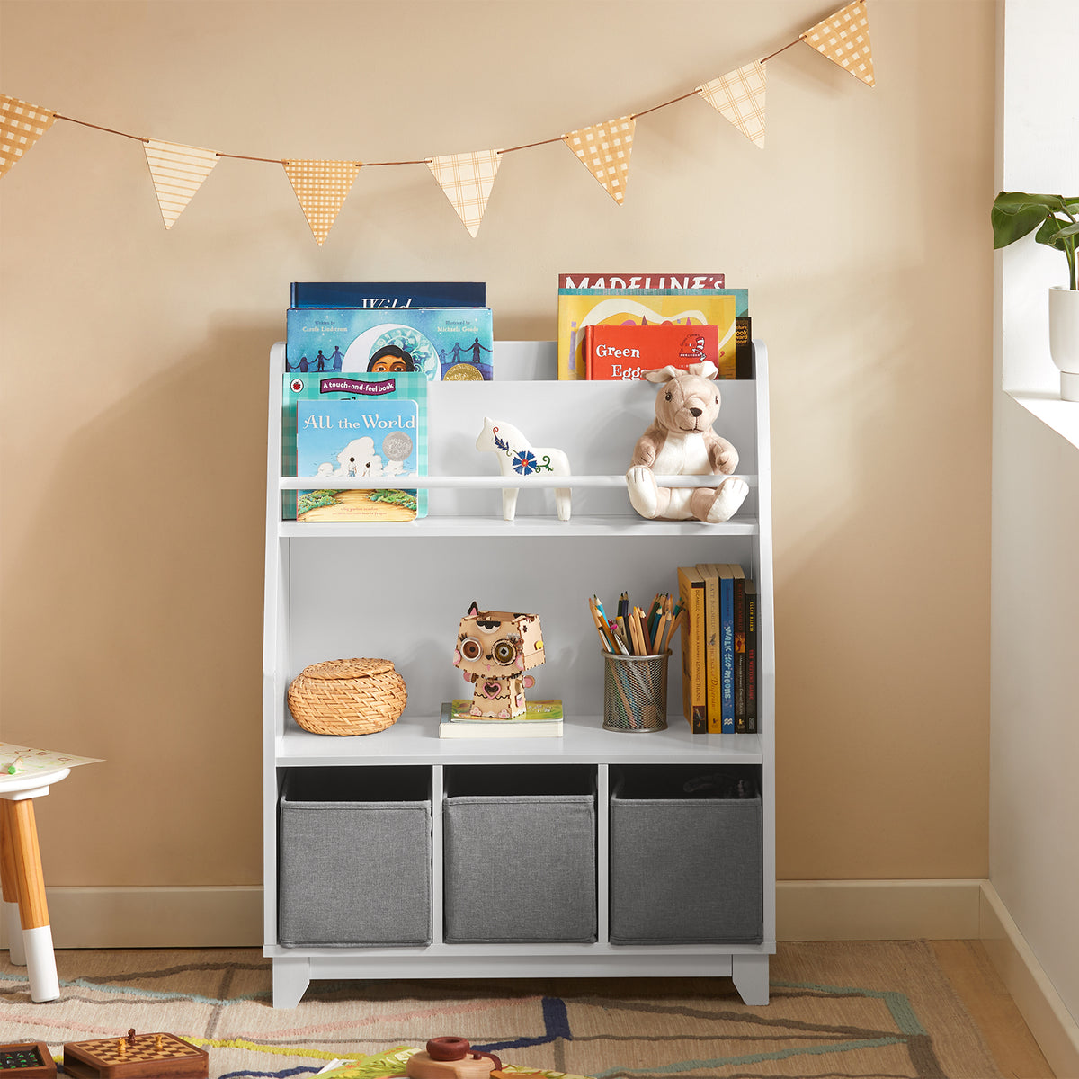SoBuy KMB34-W Bibliothèque Étagère à Livres Étagère de Rangement Jouets pour Enfants Porte-revues avec Compartiments de Rangement et 3 Paniers 63x28x80 cm